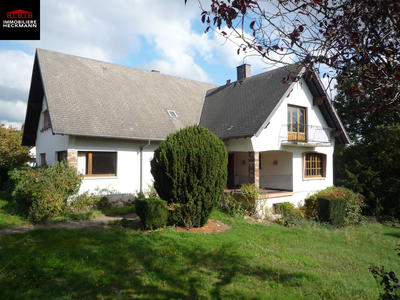 Maison - 260 m² - 10 pièces
