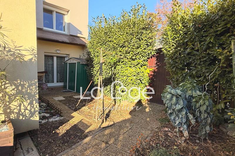 Appartement - 90 m² - 4 pièces