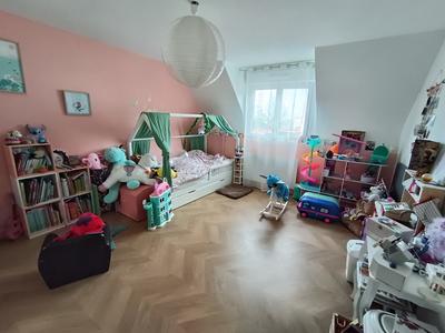 Maison - 145 m² - 5 pièces