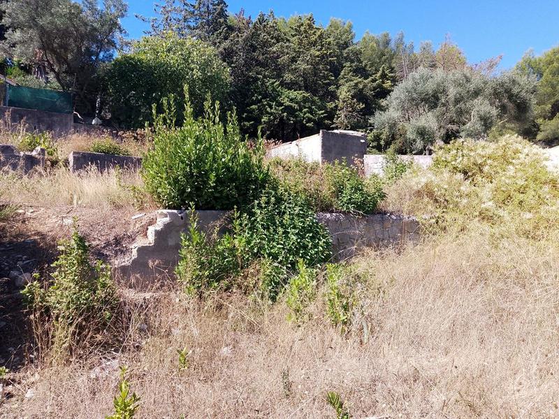 Terrain industriel - 650 m²