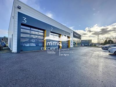 Fonds de commerce - Local commercial - 526 m²