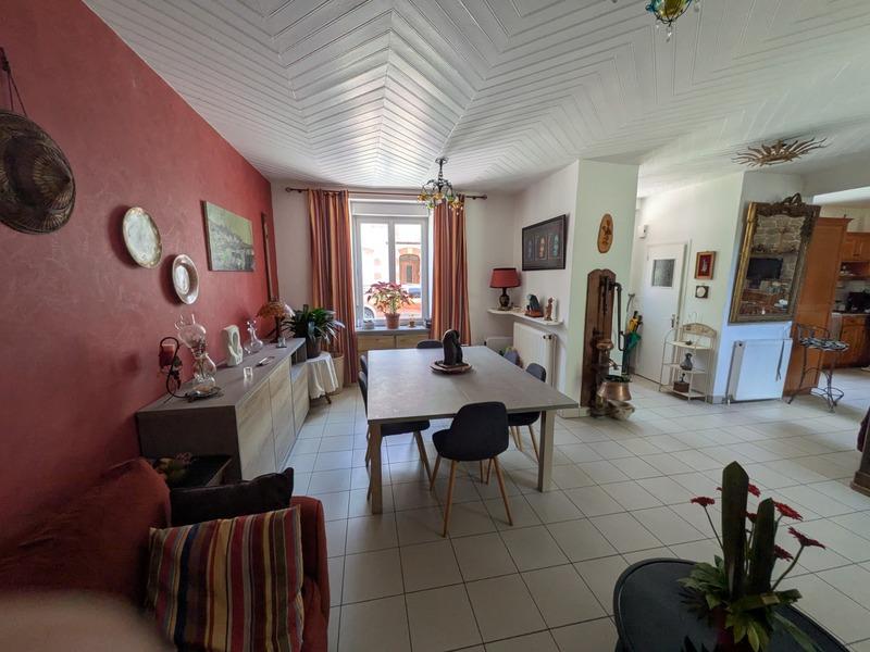 Maison - 195 m² - 9 pièces