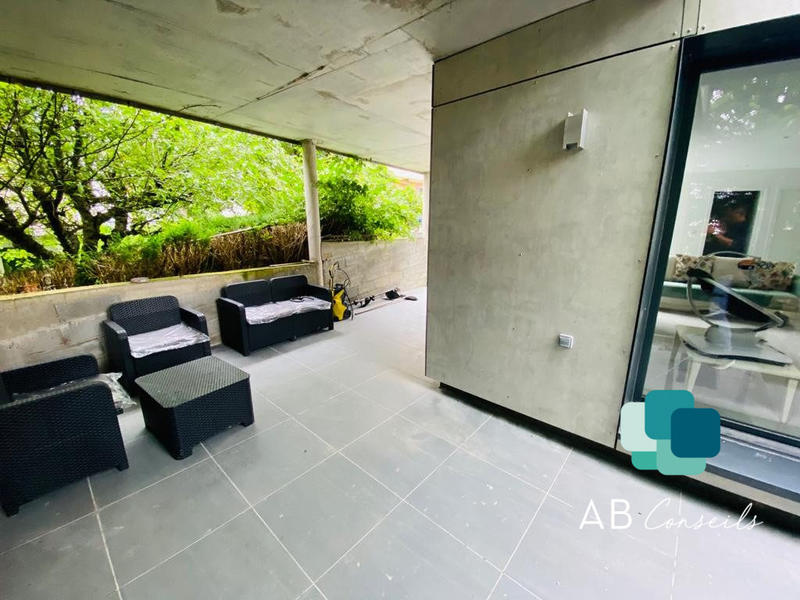 Appartement - 93 m² - 4 pièces