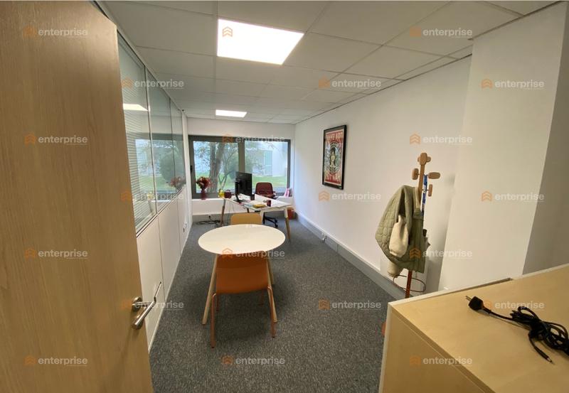 Bureau - 147 m²