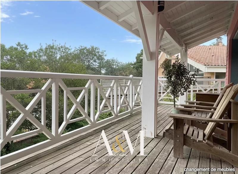 Maison - 140 m² - 5 pièces