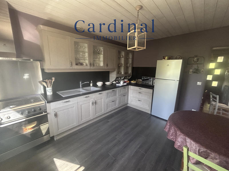 Maison - 100 m² - 6 pièces