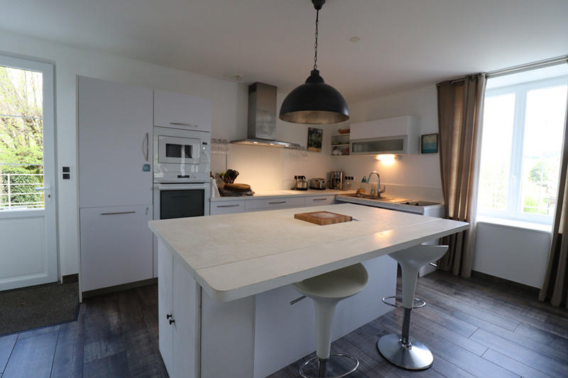 Maison - 227 m² - 9 pièces