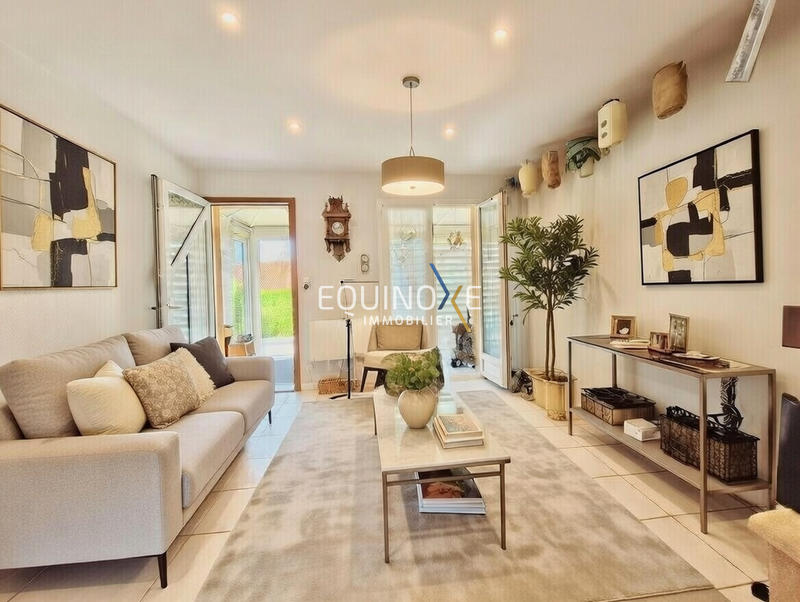 Maison - 101 m² - 6 pièces