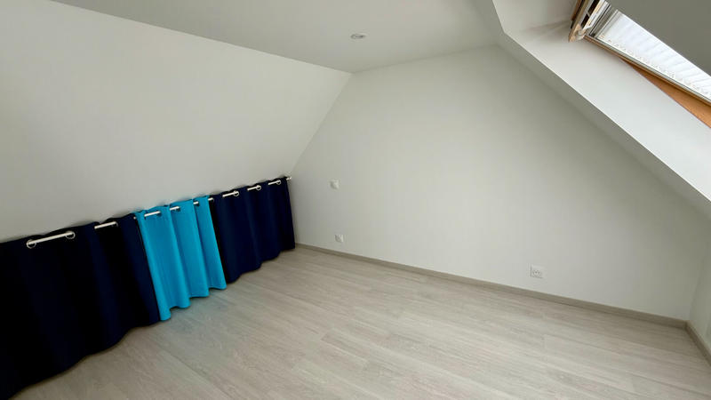 Maison - 168 m² - 9 pièces