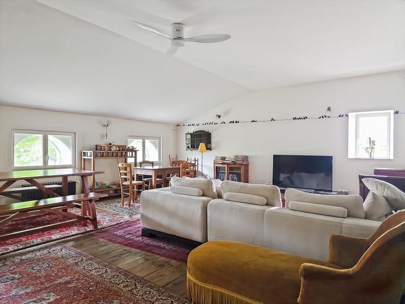 Maison de maîtres - 484 m² - 16 pièces