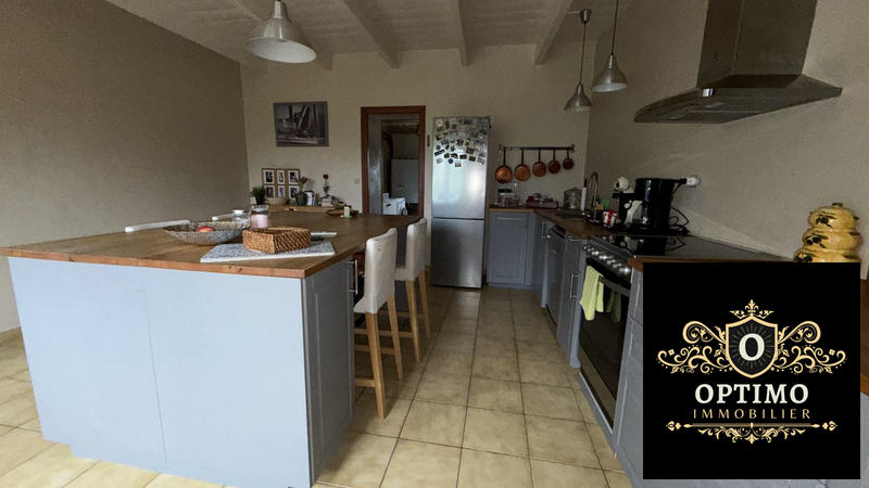 Maison ancienne - 141 m² - 6 pièces