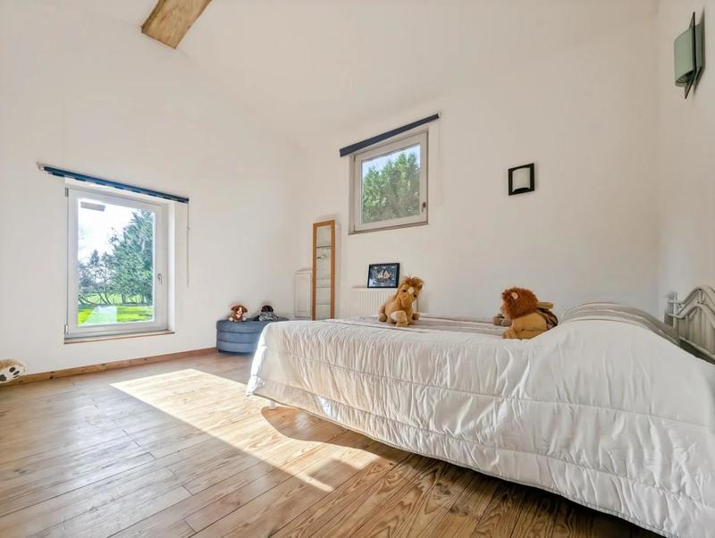 Maison - 252 m² - 7 pièces