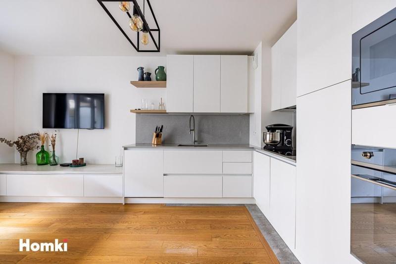 Appartement - 77 m² - 4 pièces