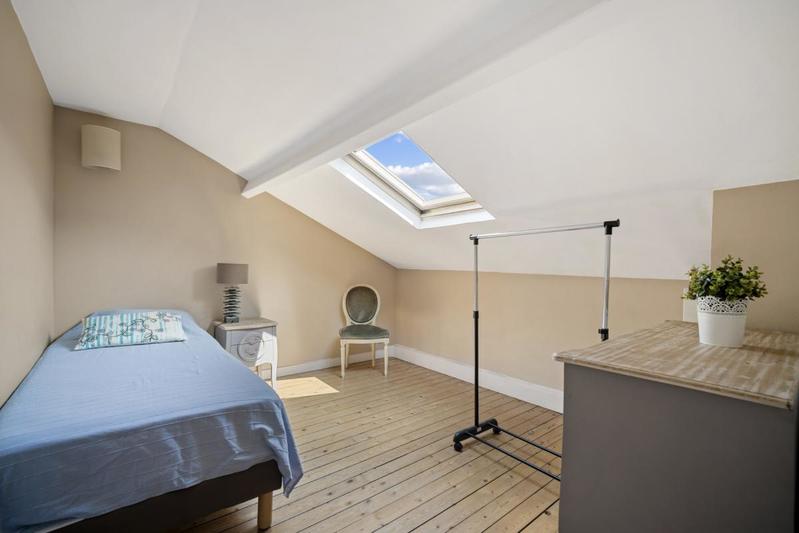 Maison - 99 m² - 6 pièces