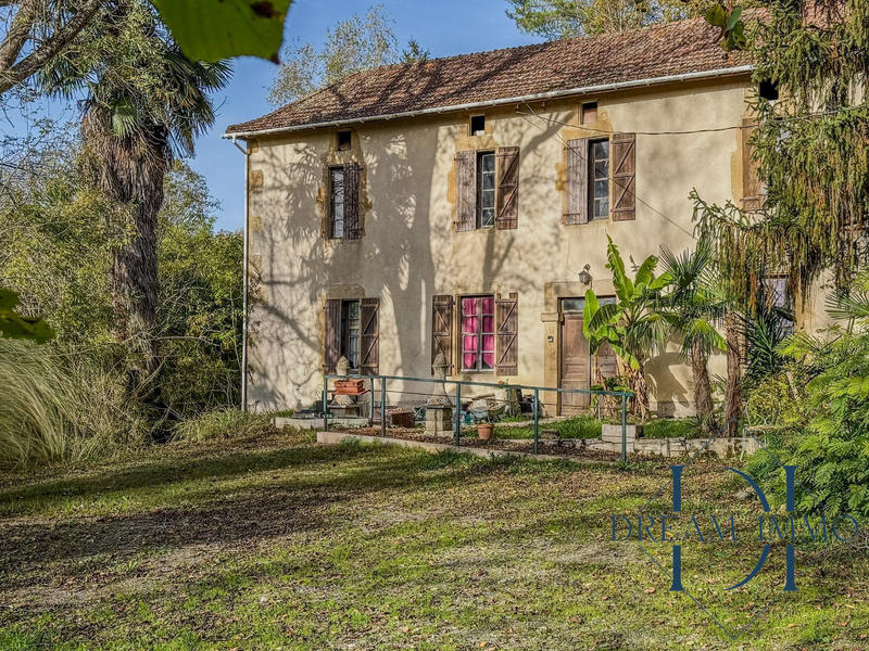 Maison - 166 m² - 6 pièces