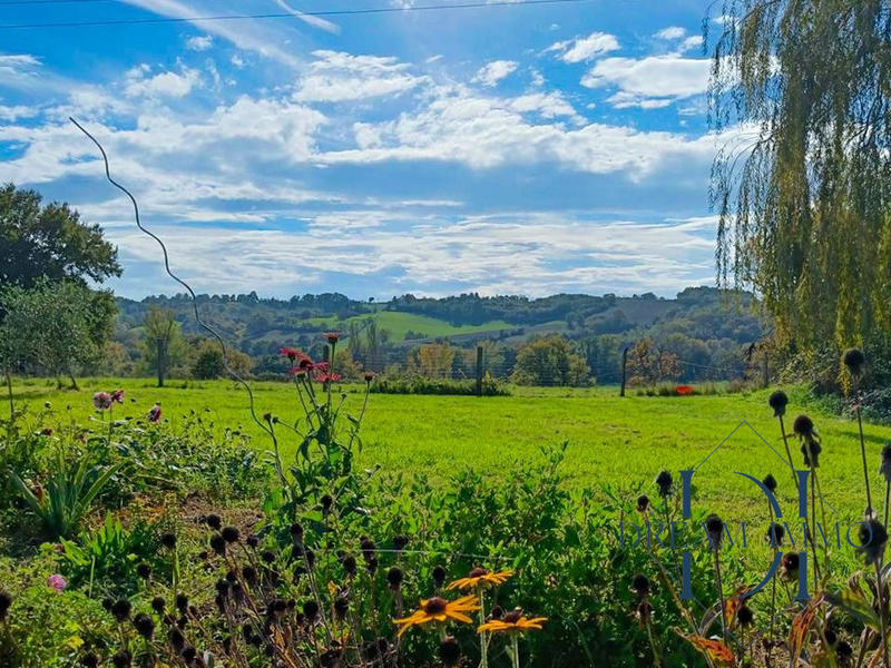 Maison - 200 m² - 7 pièces