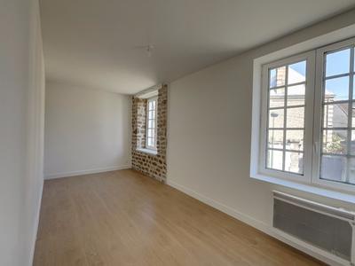 Maison - 150 m² - 8 pièces