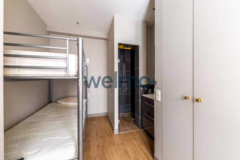 Appartement - 98 m² - 5 pièces