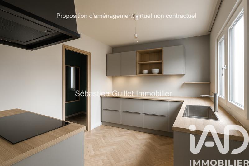 Maison - 99 m² - 6 pièces