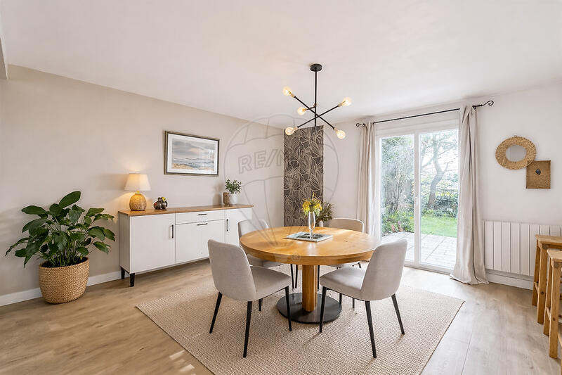 Maison - 102 m² - 5 pièces