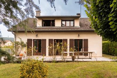 Maison - 147 m² - 7 pièces