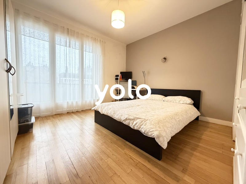 Appartement - 99 m² - 5 pièces