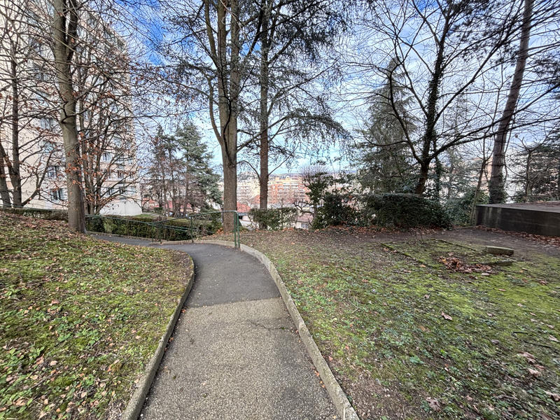 Appartement - 75 m² - 3 pièces