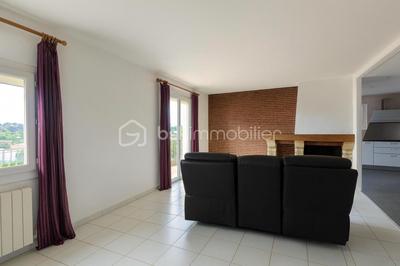 Maison - 104 m² - 5 pièces