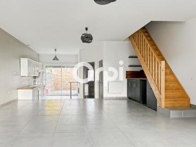 Maison - 121 m² - 3 pièces