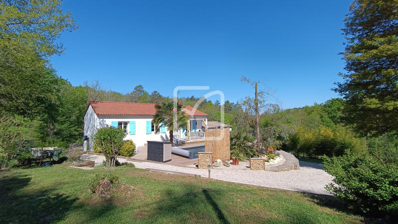 Maison - 171 m² - 7 pièces