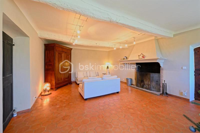 Corps de ferme - 355 m² - 9 pièces