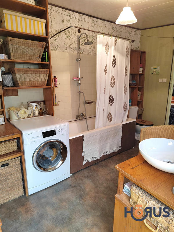 Viager - Maison traditionnelle - 99 m² - 3 pièces