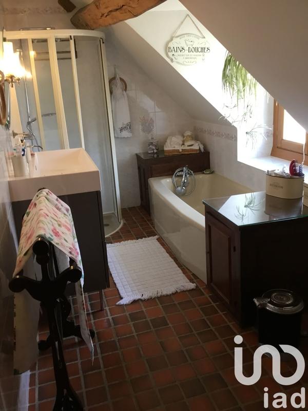 Maison - 200 m² - 8 pièces