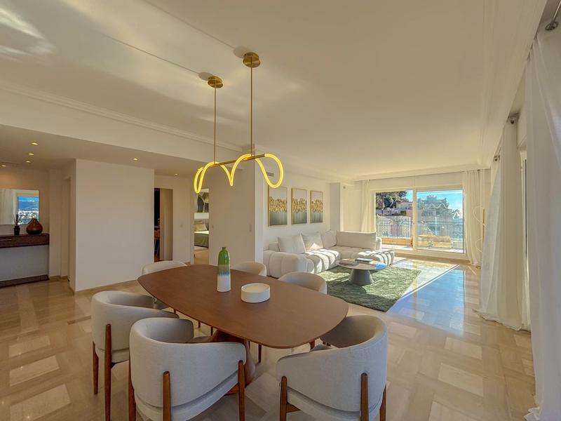 Appartement - 167 m² - 5 pièces