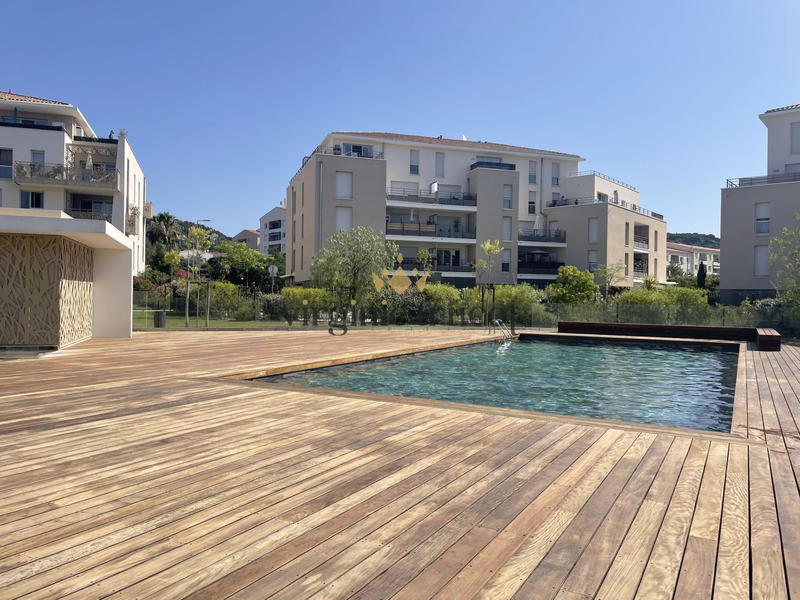 Appartement - 77 m² - 4 pièces