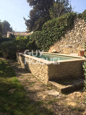 Maison - 270 m² - 10 pièces