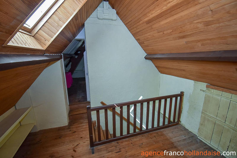 Maison - 282 m² - 9 pièces