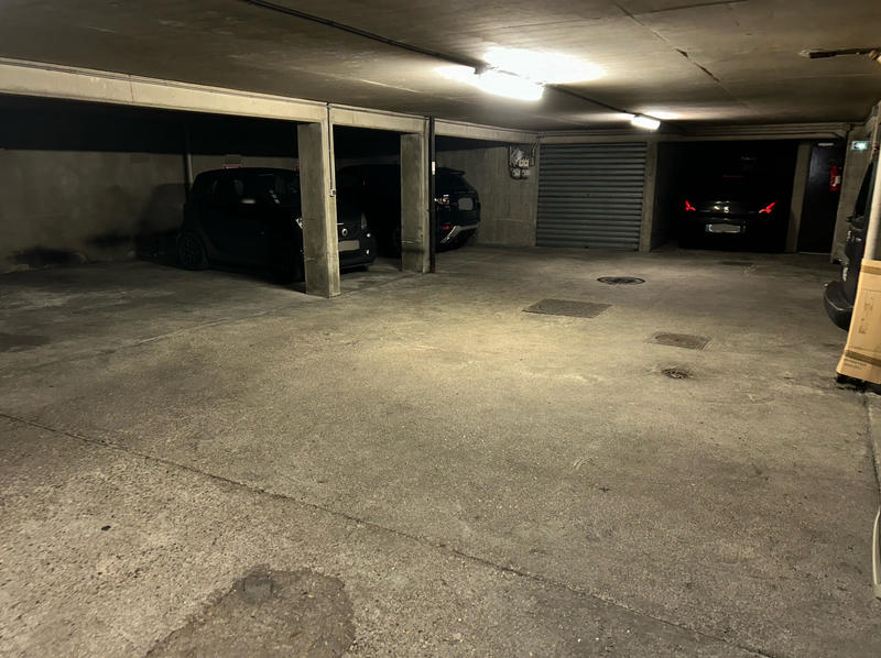 Parking / Garage - 11 m²