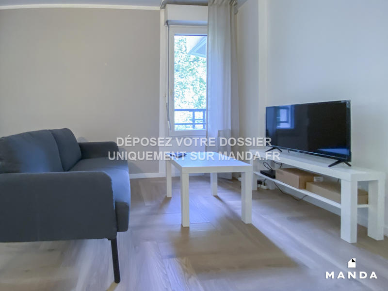 Chambre - 10 m² - 4 pièces