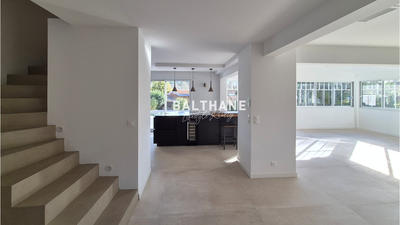 Maison - 170 m² - 7 pièces