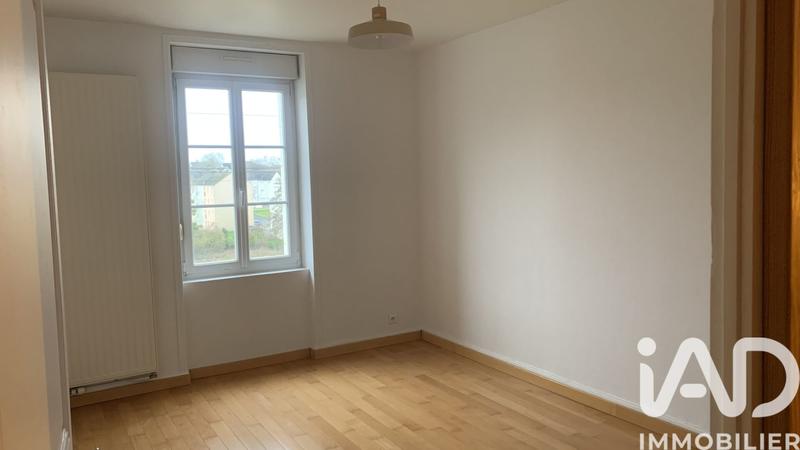 Maison - 256 m² - 9 pièces