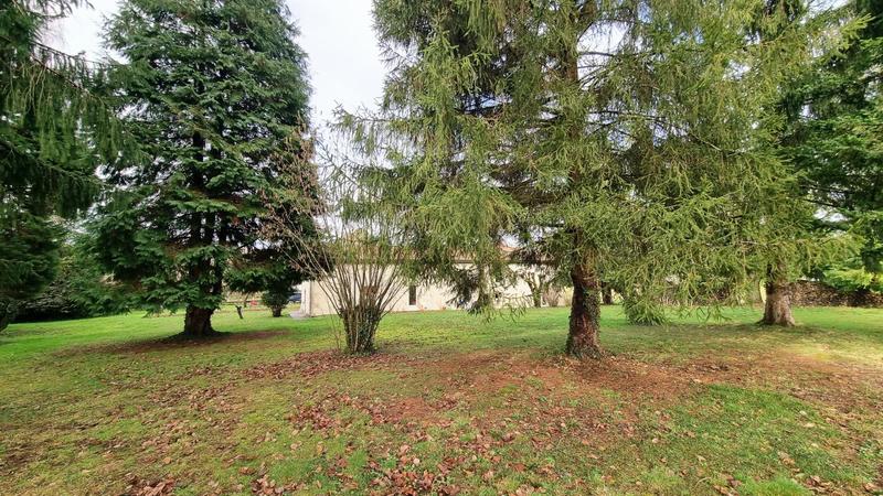 Maison - 247 m² - 7 pièces