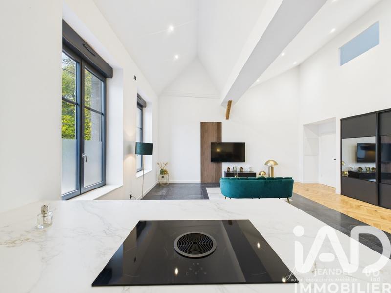 Loft - 111 m² - 5 pièces