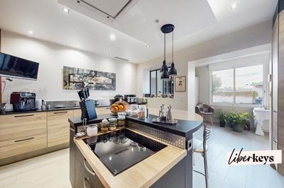 Maison - 164 m² - 6 pièces