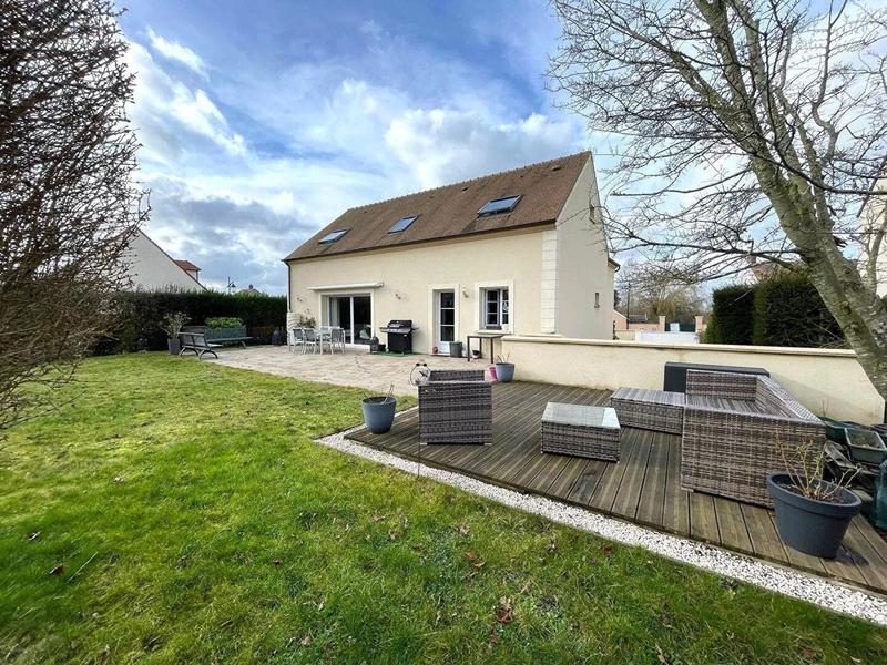 Maison - 170 m² - 7 pièces