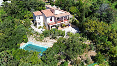 Villa - 155 m² - 6 pièces