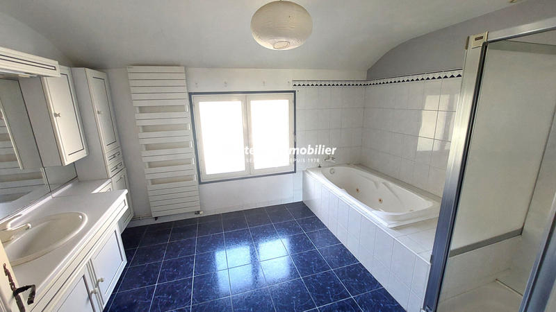 Maison - 175 m² - 7 pièces