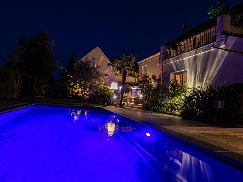 Maison de ville - 380 m² - 7 pièces