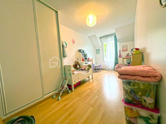 Pavillon - 150 m² - 6 pièces