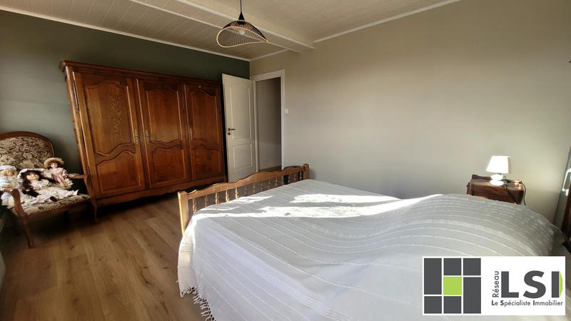 Maison - 141 m² - 9 pièces